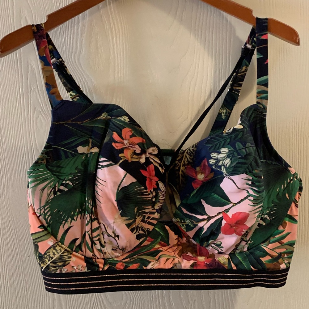Balconette swim top
